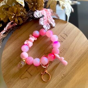 Wristlet Keychain, Bubble gum pink colour 🧸🍓🌸